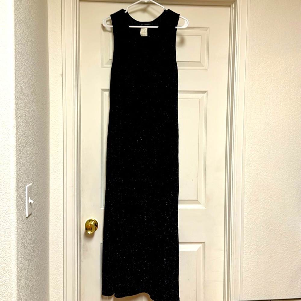 Long black glittery sleeveless dress